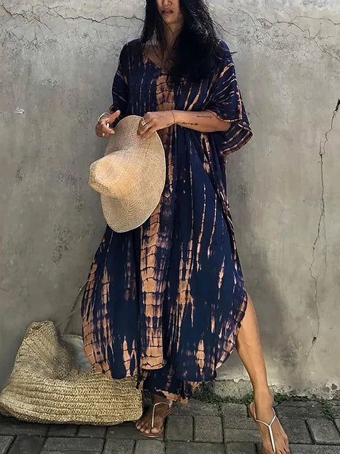 Robe caftan maxi rouge, coupe fluide pour femme, style bohème d'été.
