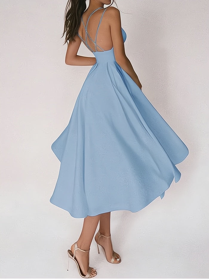 "Robe Charline élégante, col V décontracté, silhouette ajustée pour occasions spéciales, sophistication intemporelle femme"