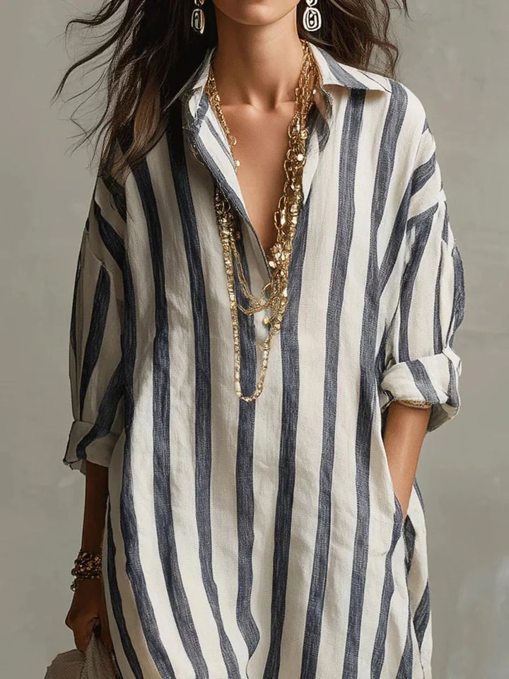 Robe d'été femme, modèle chemise longue à rayures, ample et confortable avec poches.