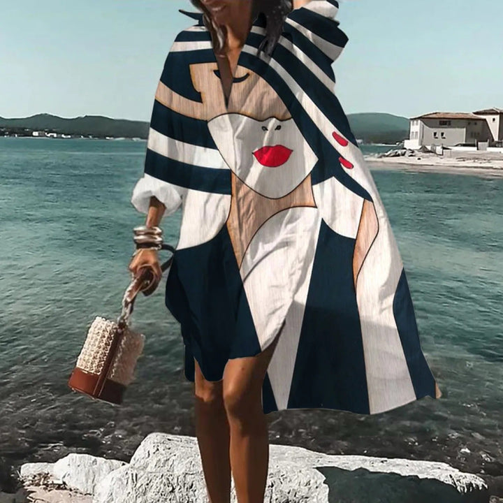 Robe chemise d'été femme, fluide et confortable, idéale pour la plage, un look léger et décontracté.