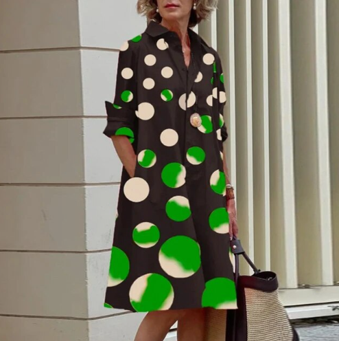 "Robe chemise unie pour femme, élégante et confortable, de couleur noire, taille S-2XL, adaptée à toutes occasions."