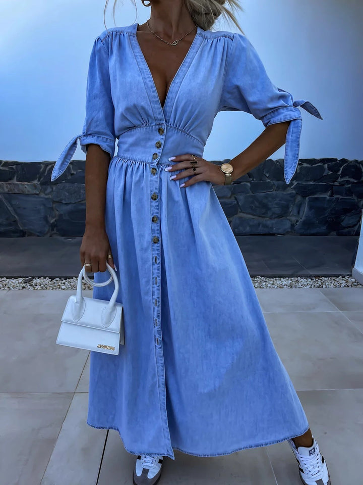 Magnifique robe femme cocktail, élégante et intemporelle, parfaite pour les soirées et cérémonies du printemps/été.