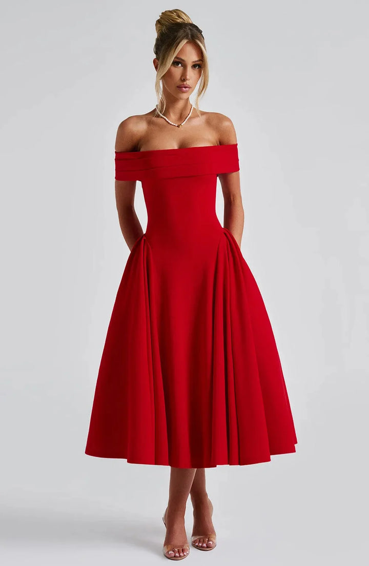 Robe cocktail midi élégante pour femme, parfaite pour soirée chic. Style flatteur et ajusté.