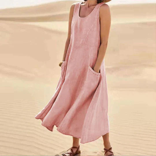 Robe oversize femme confortable, style débardeur pour l'été. Parfaite pour un look décontracté.