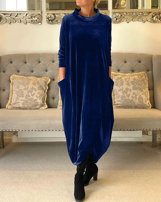 Robe d'hiver femme, élégante et chaude, un vêtement confortable et chic pour toutes occasions, de jour comme de soirée.