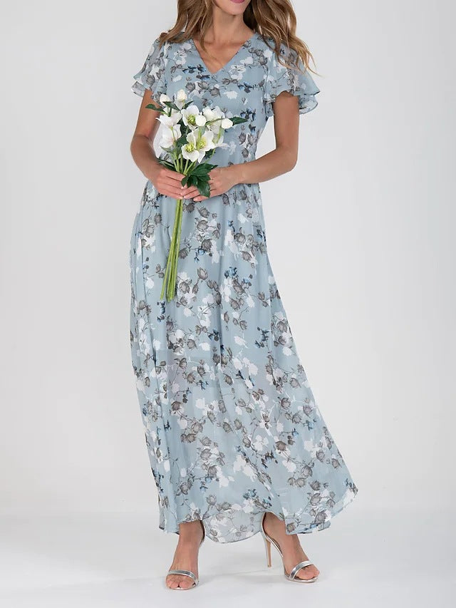 Vêtement femme: robe d'été élégante et polyvalente, parfaite pour tenue décontractée ou chic, mode printemps-été.