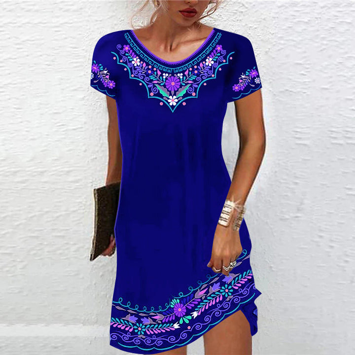 Robe décontractée femme, coupe évasée intemporelle, tissu léger et motifs subtils, pour un style estival élégant.