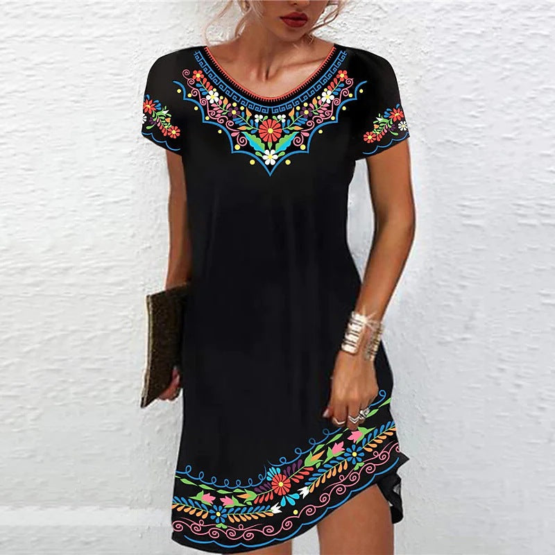 Robe estivale élégante femme, coupe fluide et évasée, motifs tendance, idéale pour un look intemporel et chic.