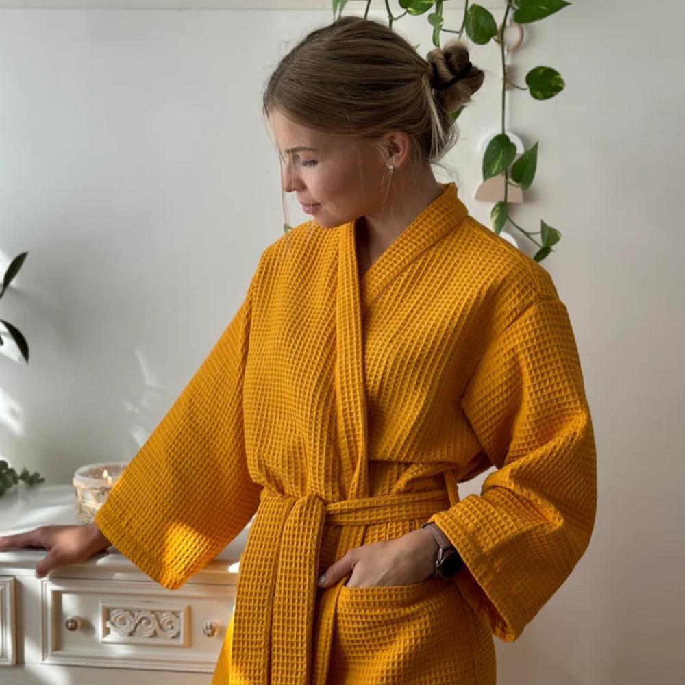 Robe de chambre kimono femme en coton respirant et léger pour un confort élégant à la maison.