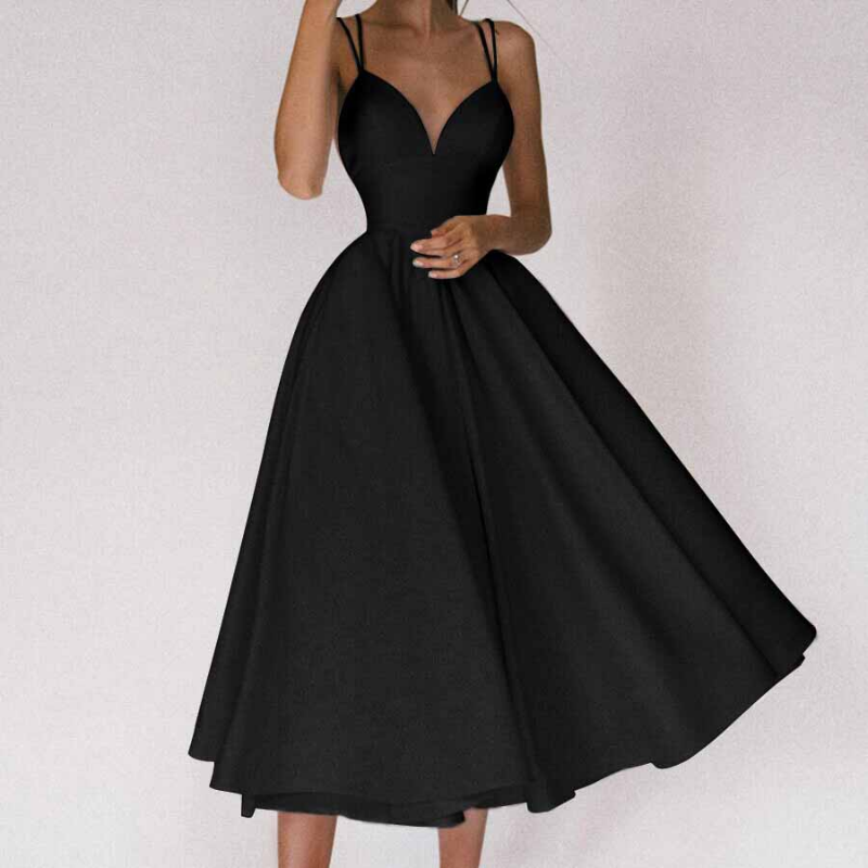 Robe de cocktail élégante femme, décolleté en V profond, bretelles fines, idéale pour soirée chic ou cérémonie.