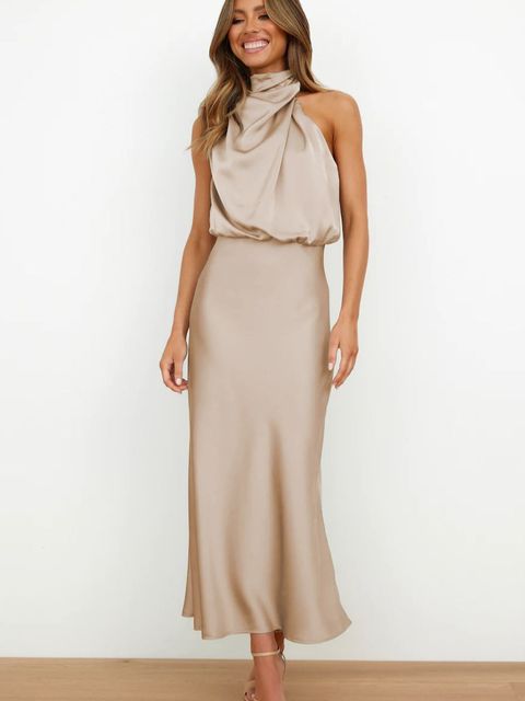 Élégante robe de cocktail pour femme, style Thérèse Chic. Tenue de cérémonie parfaite pour se démarquer.