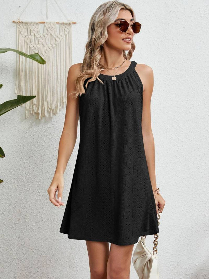 Robe d'été fluide pour femme, style décontracté chic sans bretelles, idéale pour la mode plage et les vacances.