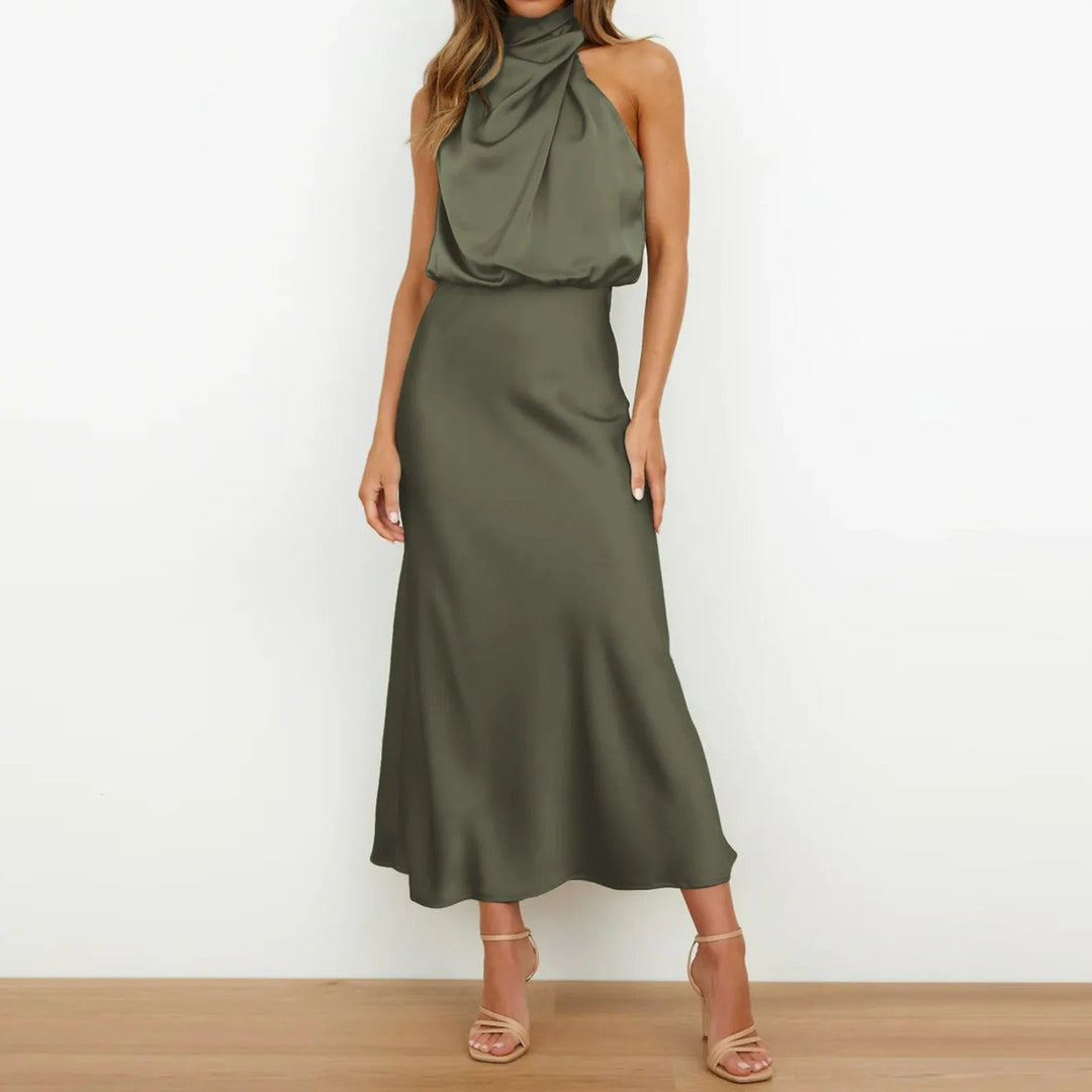 Robe cocktail femme élégante, couleur tendance, pour soirée, événement ou célébration. Style chic et moderne.