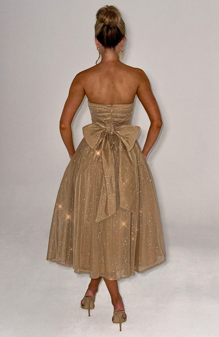 "Robe de soirée mi-longue dorée et noire sans bretelles pour femme, coupe cintrée et ornée de scintillements, allure élégante