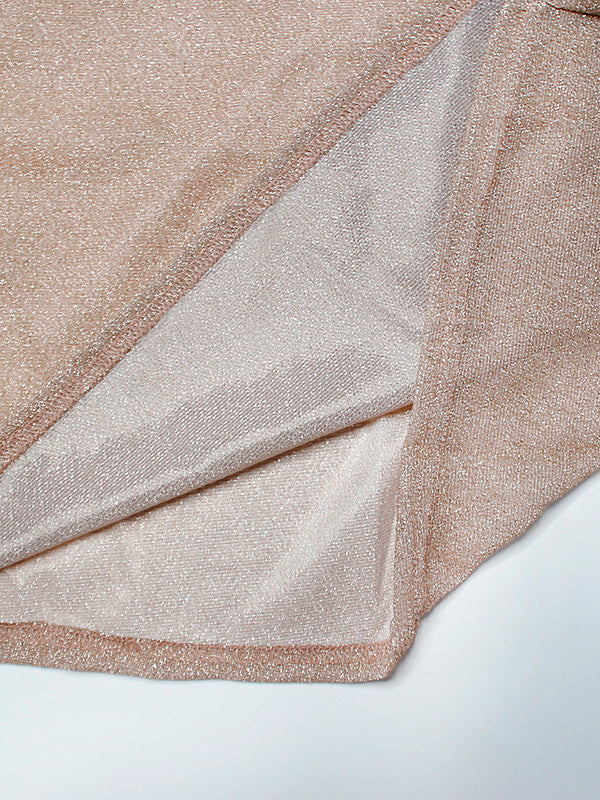 "Robe de soirée scintillante, longue avec manches élégantes, tissu brillant pour occasions spéciales, charme chic"
