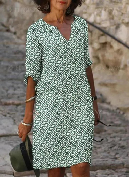 Robe d'été aérée, décontractée, tissu léger, couleurs variées, design fluide, idéale pour sorties estivales et journées chaud