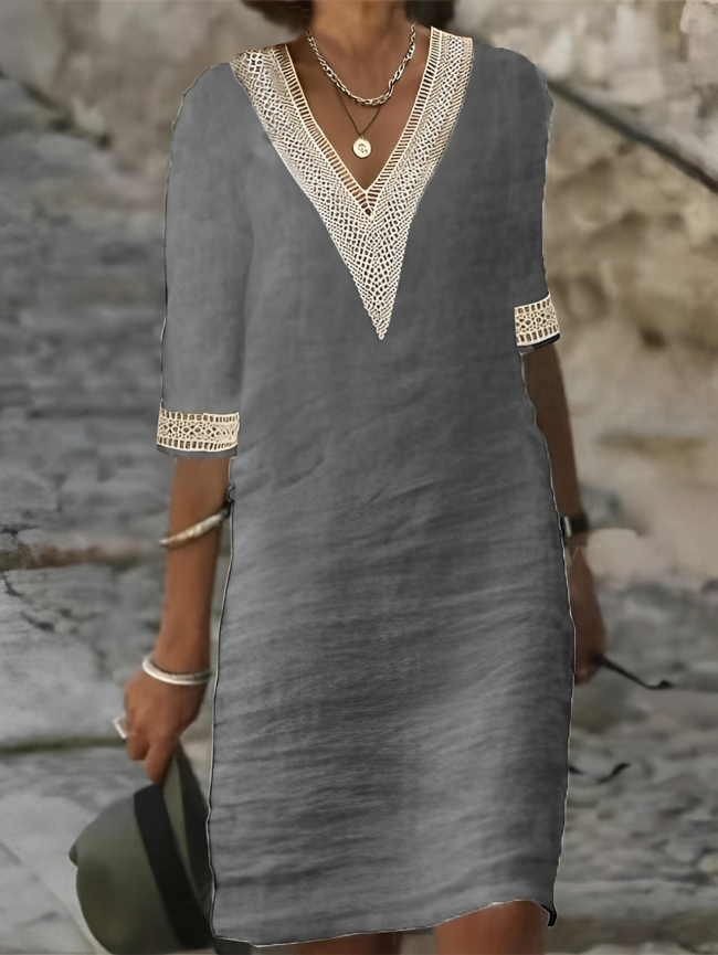 Robe d'été crochet, style fluide et léger.  Détail crochet raffiné. Parfaite pour l'été.