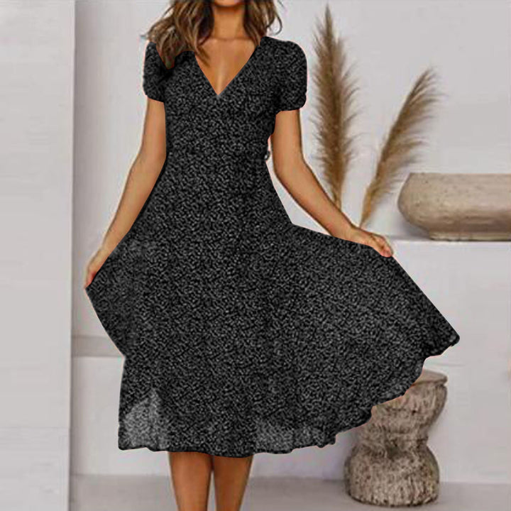 Robe d'été femme imprimé floral, encolure V, légère, élégante, A-line, idéale pour les journées ensoleillées.