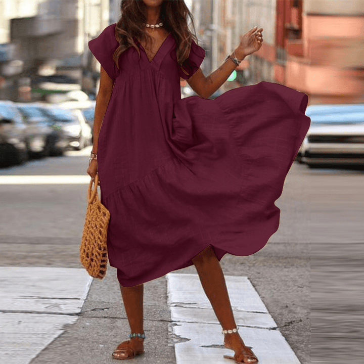 "Robe en coton Amalie ample, col V, pour femmes, séduisante et confortable, idéale pour look décontracté et chic."