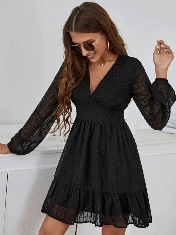 Robe décontractée fit & flare à pois pour femme, polyvalente pour jour/soirées d'été.