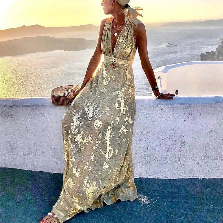 "Robe fluide été col V pailleté bleu ciel, glamour et confortable pour femmes."