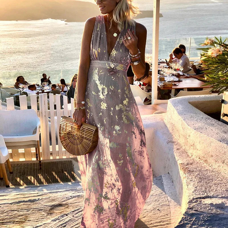 "Robe fluide été col V pailleté bleu ciel, glamour et confortable pour femmes."