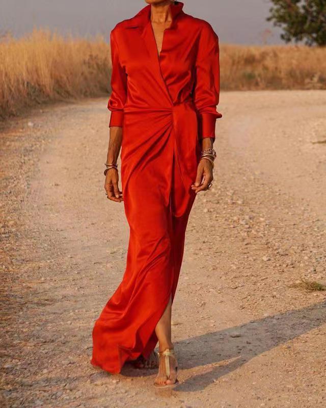 Robe élégante plissée pour femme, coupe fluide, idéale pour soirée ou événement chic. Style polyvalent mode.