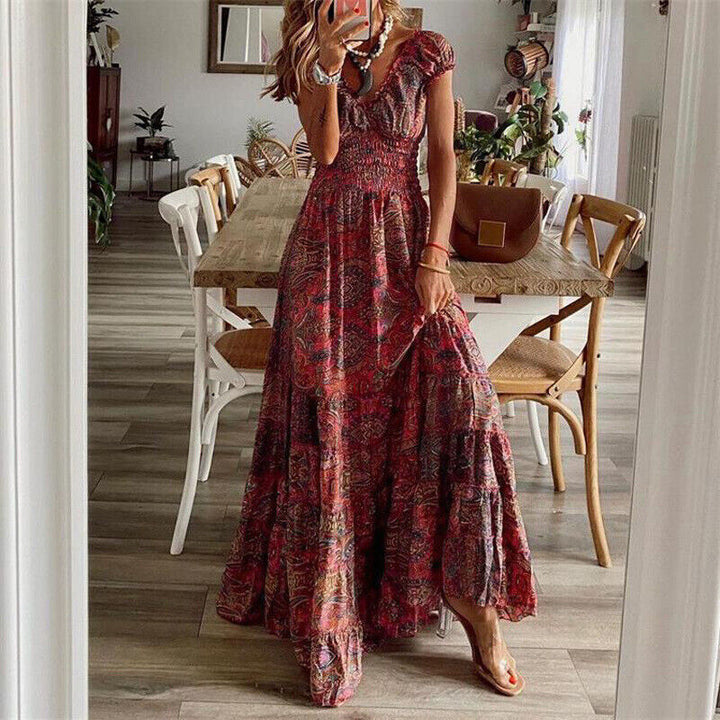 "Robe longue bohème femme élégante avec coupe près de la taille, tissu léger et fluide pour style chic et décontracté."