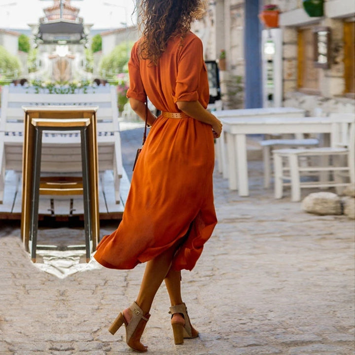 Tenue chic décontractée : robe longue Dania fluide à manches longues pour femme élégante et moderne.