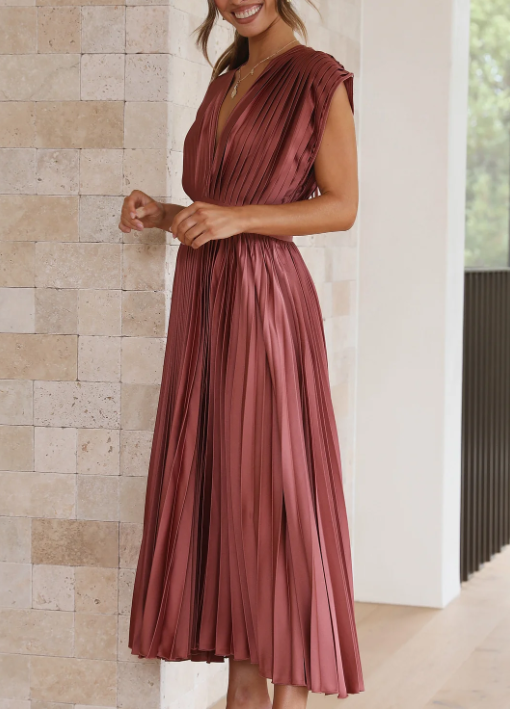 Robe longue élégante, idéale soirée & mariage.  Coupe flatteuse, tissu fluide.  Parfait pour occasions spéciales.