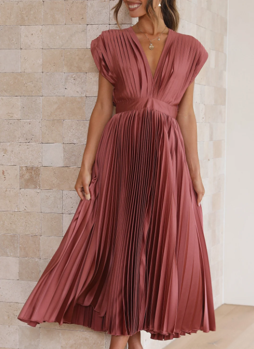 Robe longue élégante, idéale soirée & mariage.  Coupe flatteuse, tissu fluide.  Parfait pour occasions spéciales.