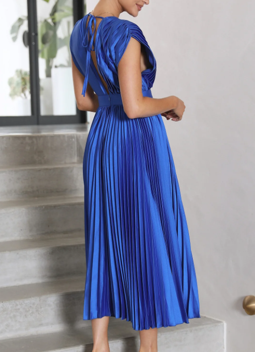 Robe longue élégante, idéale soirée & mariage.  Coupe flatteuse, tissu fluide.  Parfait pour occasions spéciales.