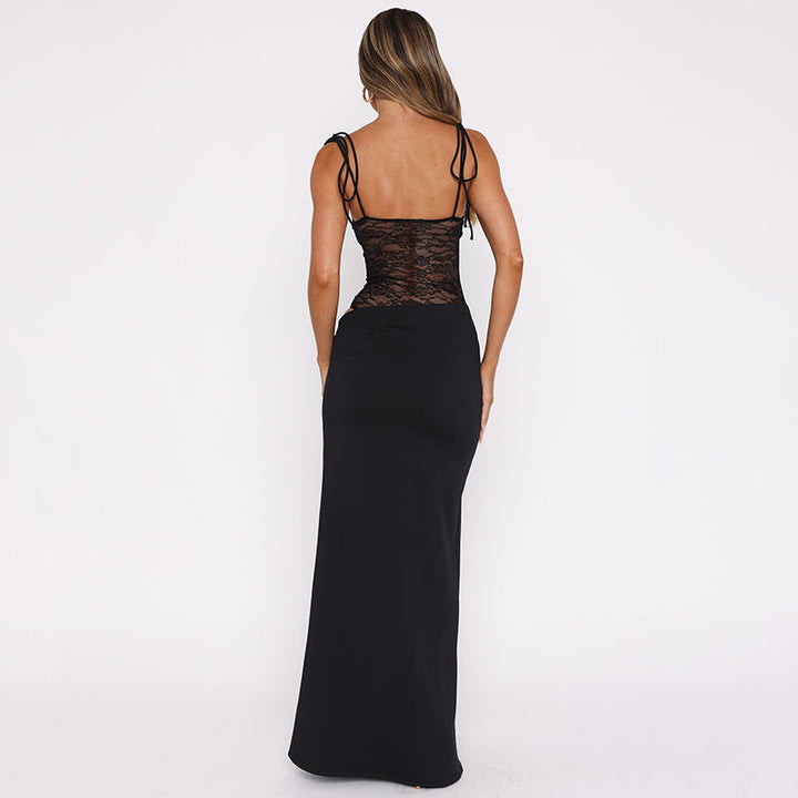 Robe longue en dentelle élégante, bretelles fines, détails raffinés, silhouette allongée, idéale pour soirées spéciales.