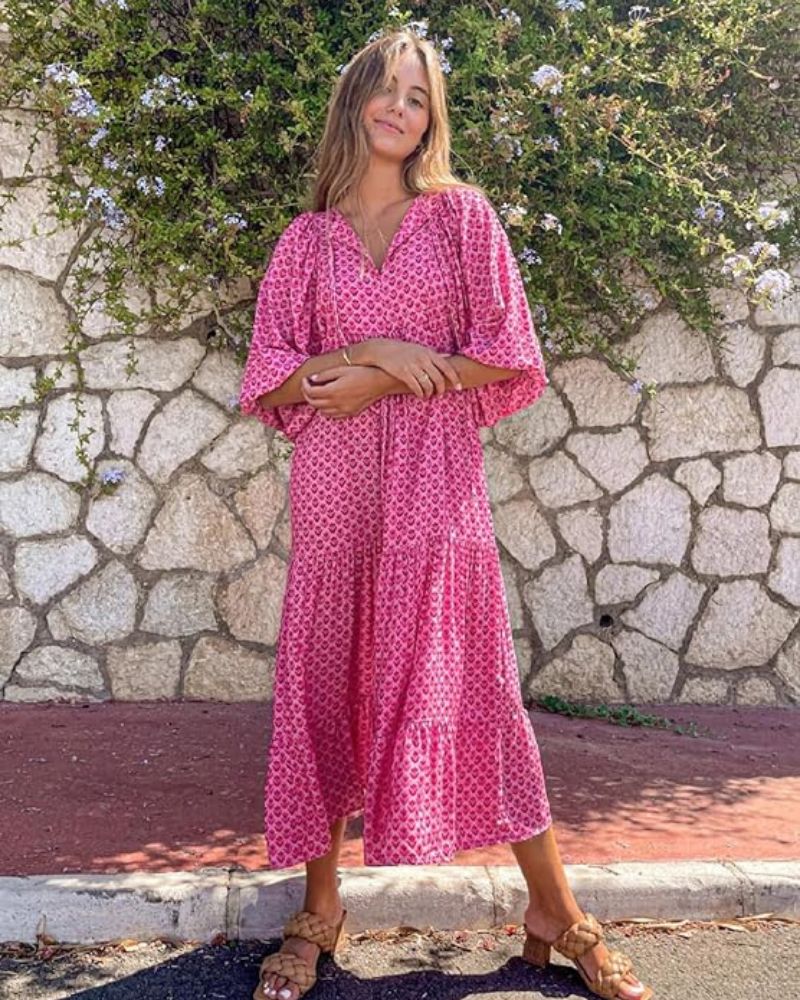 Robe longue femme chic, fluide et légère, parfaite pour un look décontracté ou habillé.