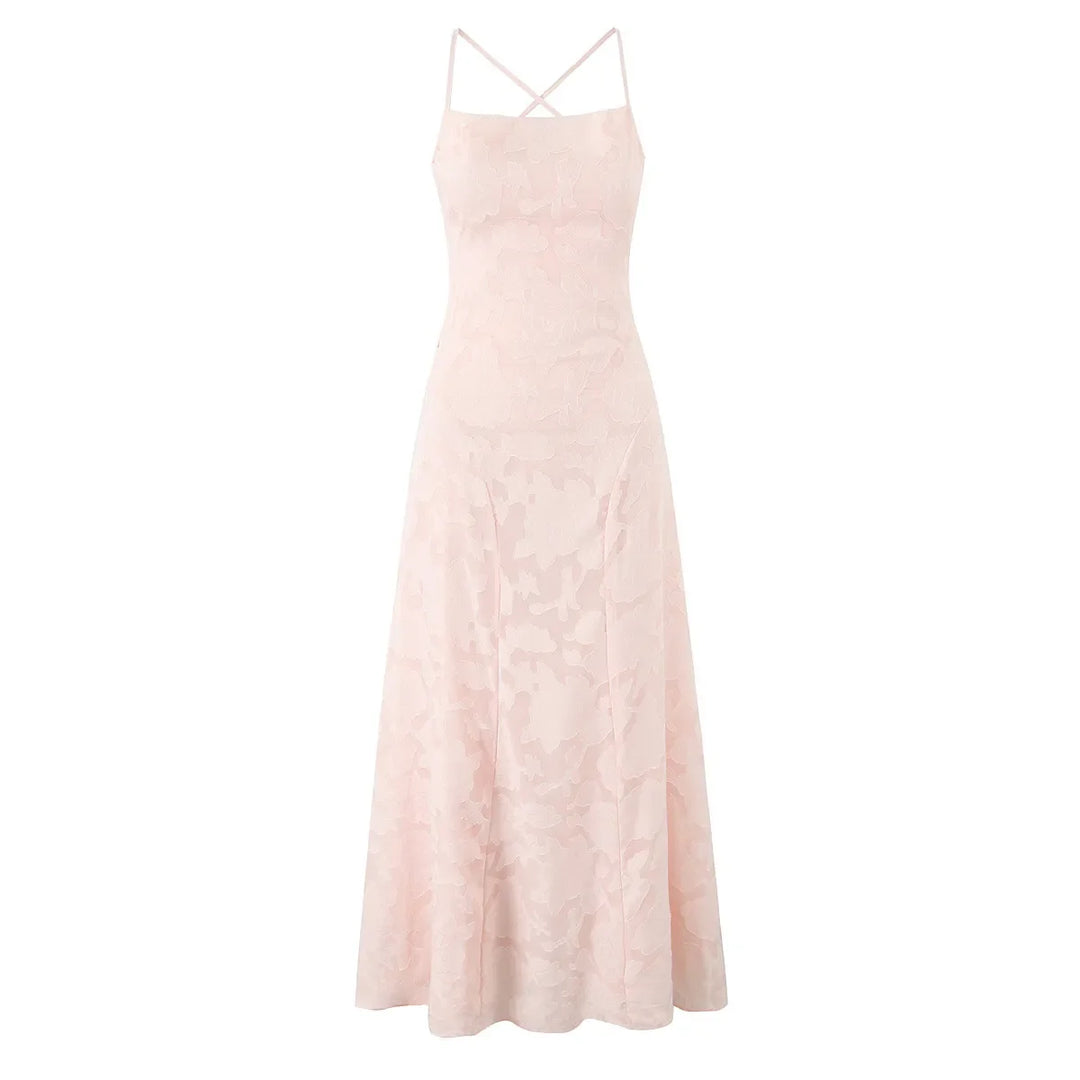 Superbe robe longue femme élégante pour cérémonie, mariage ou occasion formelle avec motif floral délicat.