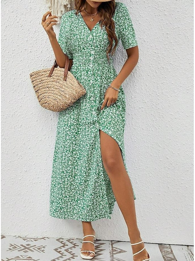 Robe longue fluide, manches courtes, encolure V.  Élégante et chic.  Parfait pour toutes occasions.