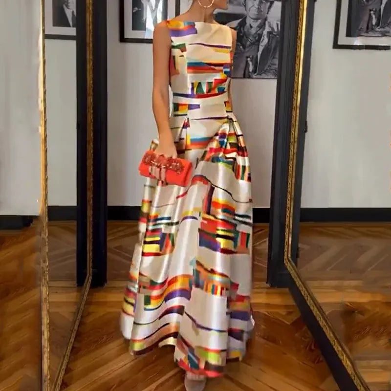 Robe longue élégante femme style vintage chic sans manches avec imprimé pour l'automne.