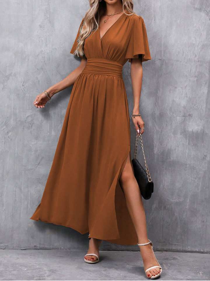 Robe longue femme confortable et élégante avec jupe fluide. Idéale pour soirées spéciales, style mode chic.