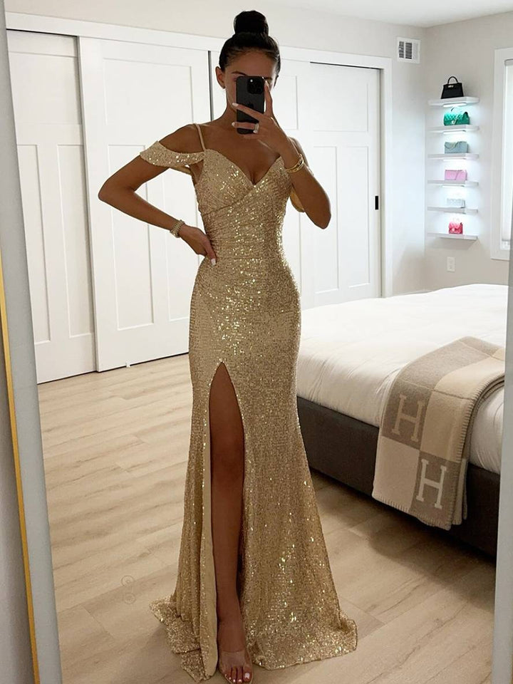 Robe longue soirée chic : sequins, col V, fente.  Élégante et glamour pour occasions spéciales.