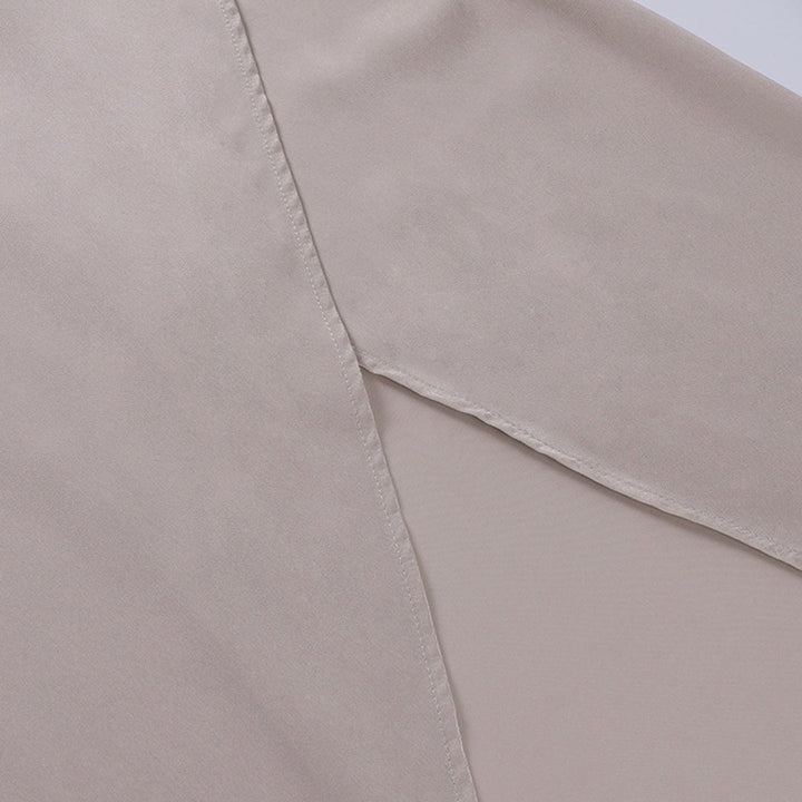 Robe longue soirée, décolleté croisé, fente latérale.  Elégance et sensualité.