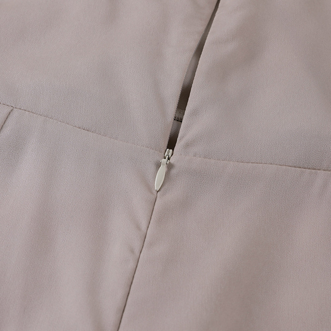 Robe longue soirée, décolleté croisé, fente latérale.  Elégance et sensualité.