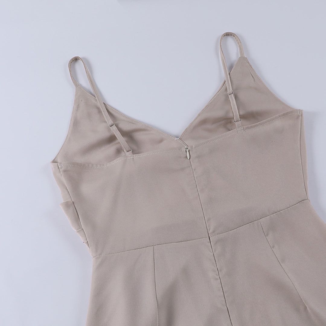 Robe longue soirée, décolleté croisé, fente latérale.  Elégance et sensualité.