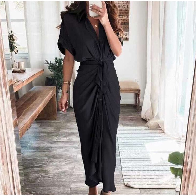 Chic robe longue femme Sorina à boutons, parfaite pour les tendances mode printemps/été.