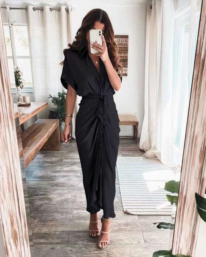 Robe de cocktail Sorina polyvalente à boutons, mode femme confortable et stylée pour l'été.