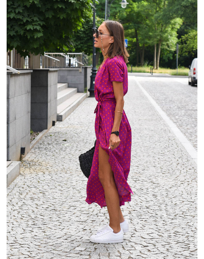"Robe Louise élégante et confortable pour femmes, matière douce, design polyvalent, idéal pour toutes occasions."