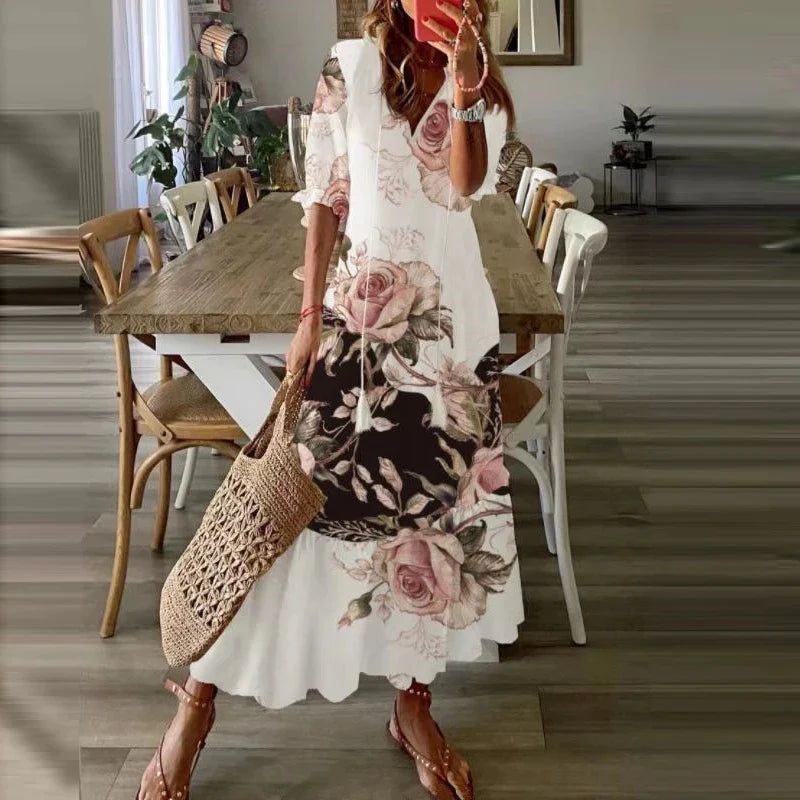 Robe longue bohème chic pour femme avec imprimé ethnique. Parfaite pour un look décontracté d'été.