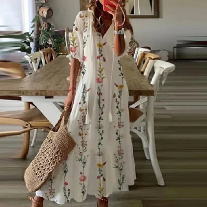 Robe maxi bohème Anna femme, un vêtement polyvalent pour les vacances, la plage ou un look estival quotidien.