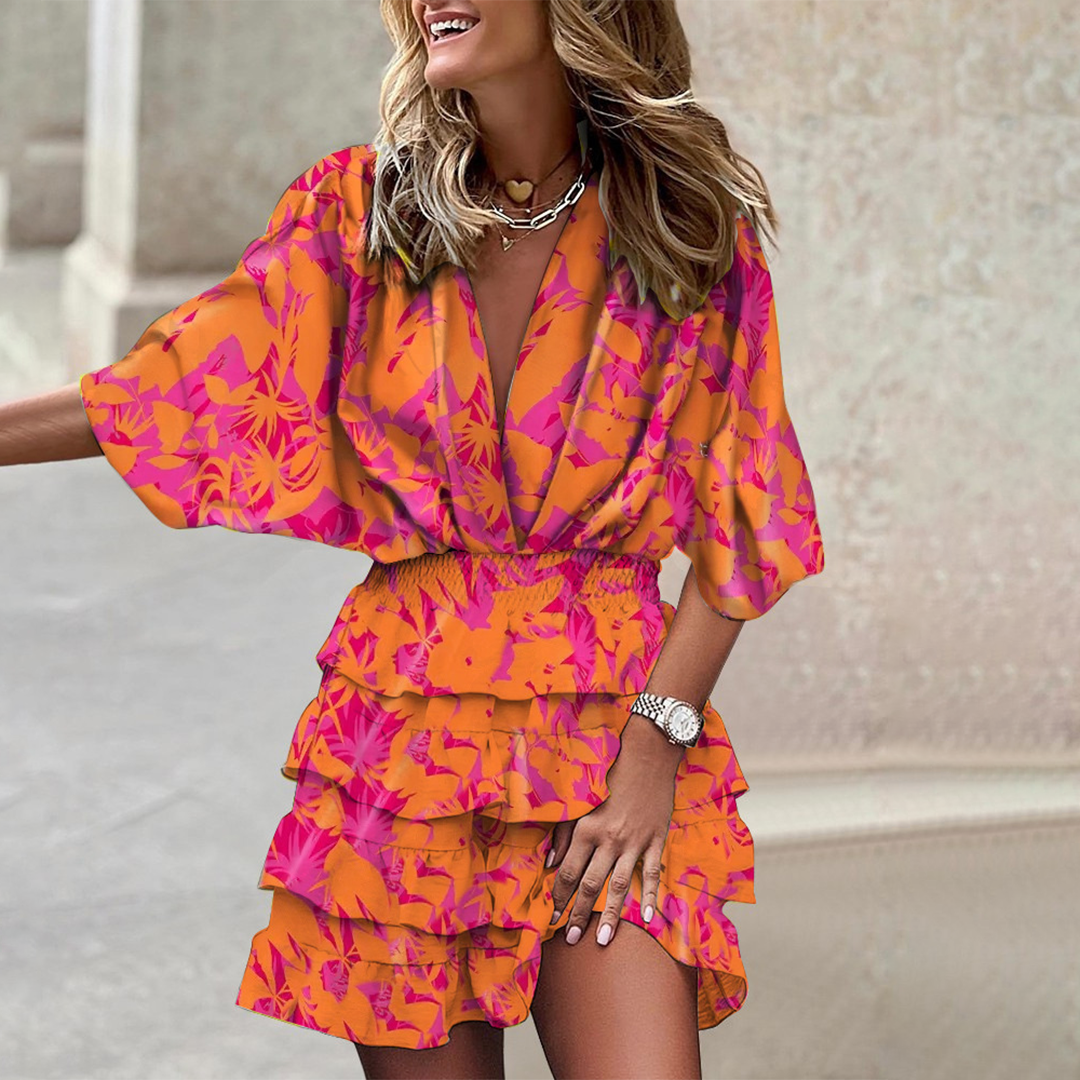 Robe longue fluide femme esprit bohème d'été, légère et confortable, parfaite pour les vacances décontractées.