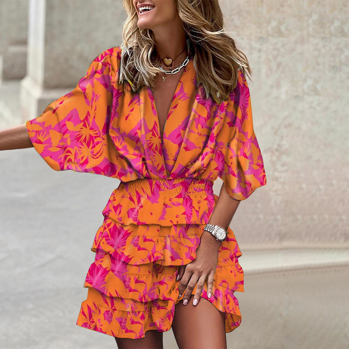 Robe longue fluide femme esprit bohème d'été, légère et confortable, parfaite pour les vacances décontractées.