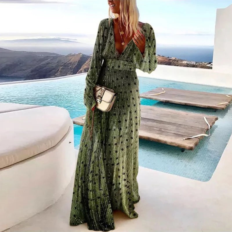 Robe maxi estivale à pois, élégante et fluide.  Coupe flatteuse.